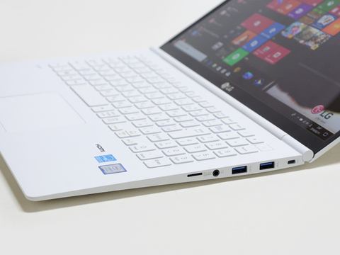 西川和久の不定期コラム】15.6型でほぼ1kgの超軽量モバイルノート「LG