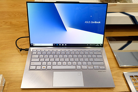 早い者勝ち】ASUS VivoBook S13 早い者勝ち】ASUS VivoBook S13