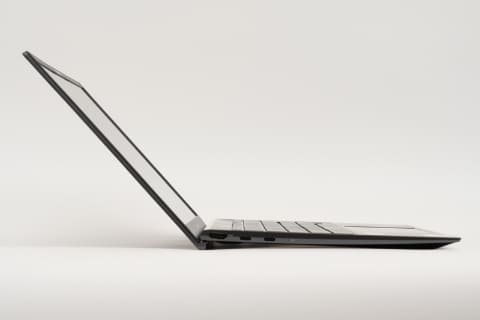 Hothotレビュー】Ryzen 7搭載の高性能モバイルノート、ASUS「ZenBook