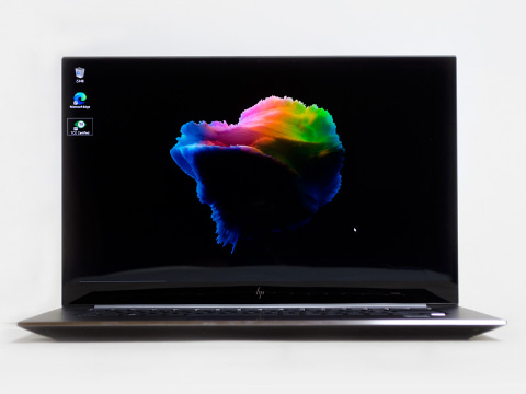 西川和久の不定期コラム】4K OLEDが段違いの高画質。RTX 2070搭載