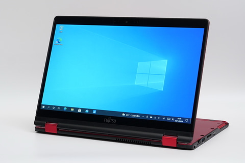 圧倒的軽量PCで定評の富士通から、900g台からでペンにも対応する2in1