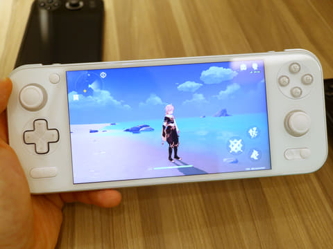 手のひらに広がる究極Androidゲーム体験！「AYANEO Pocket S」国内発売