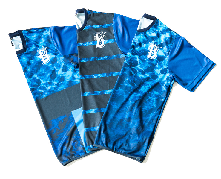 2/1(火)新デザインオーセンティックチームウェア、オーセンティック