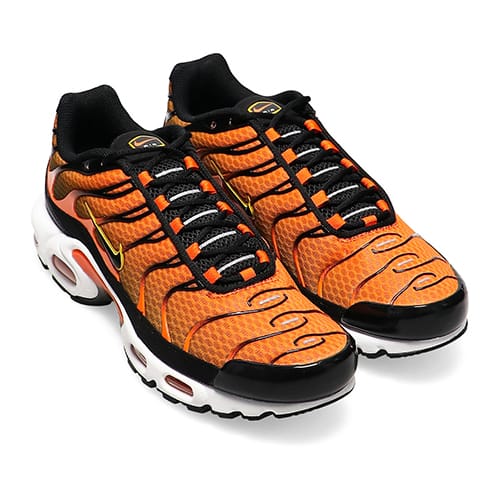 NIKE AIR MAX PLUS SAFETY ORANGE/UNIVERSITY GOLD-BLACK（ナイキ エア