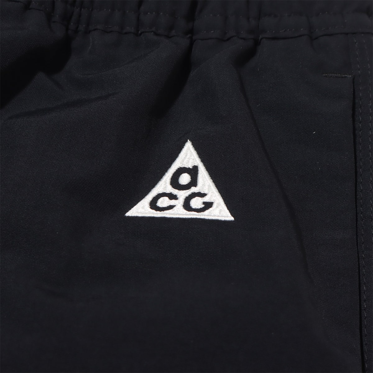 NIKE AS M NRG ACG TRAIL SHORT BLACK/DK SMOKE GREY/SUMMIT WHITE