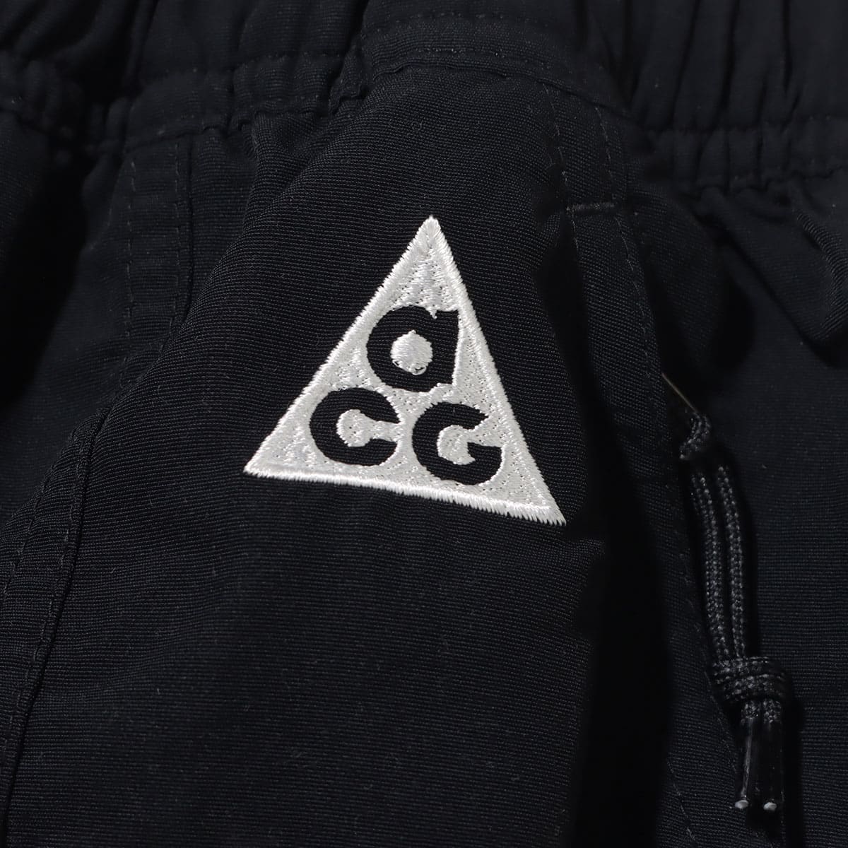 NIKE AS M ACG SNOWGRASS CARGO SHORT BLACK/ANTHRACITE/SUMMIT WHITE