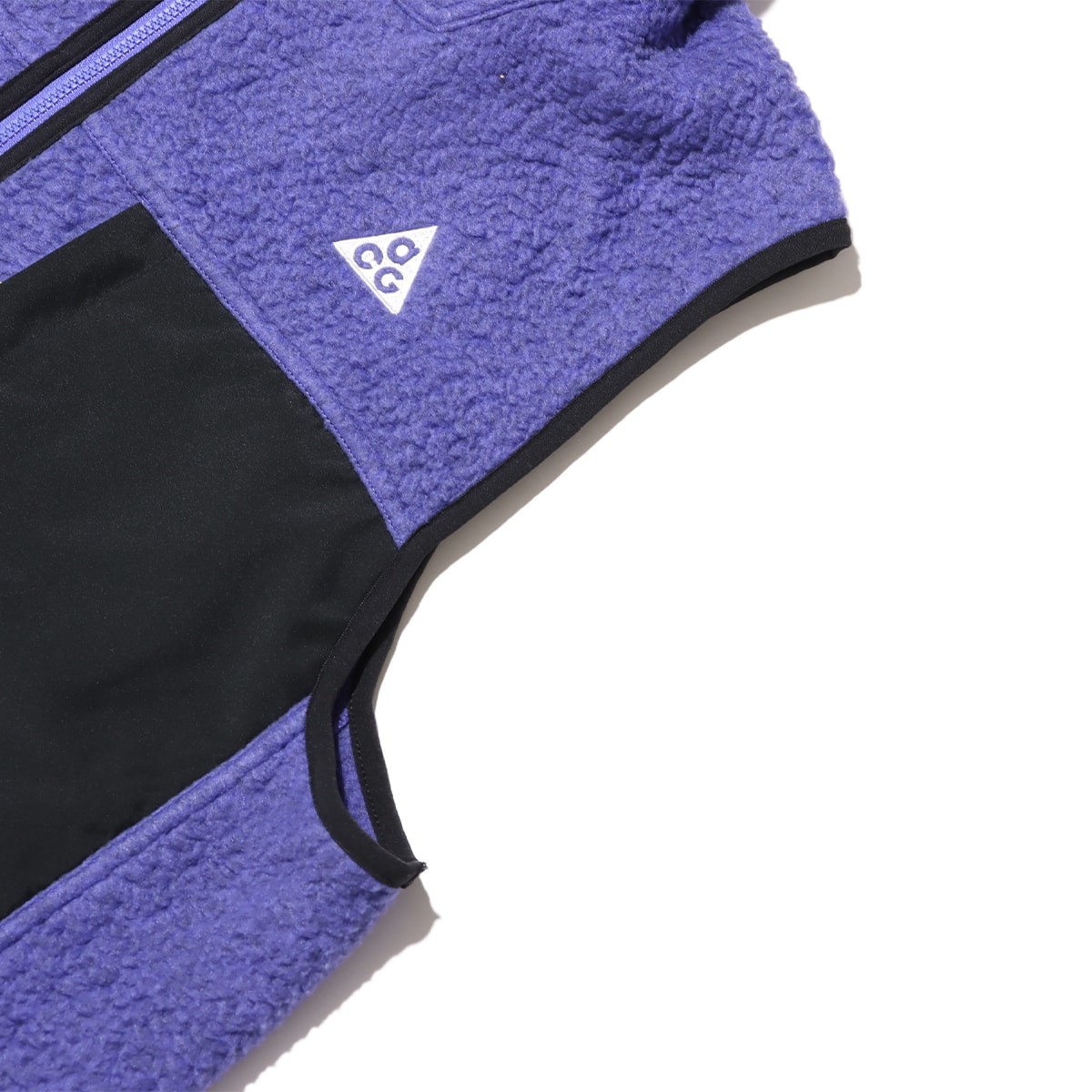 NIKE AS M ACG ARCTIC WOLF VEST PERSIAN VIOLET/BLACK/SUMMIT WHITE