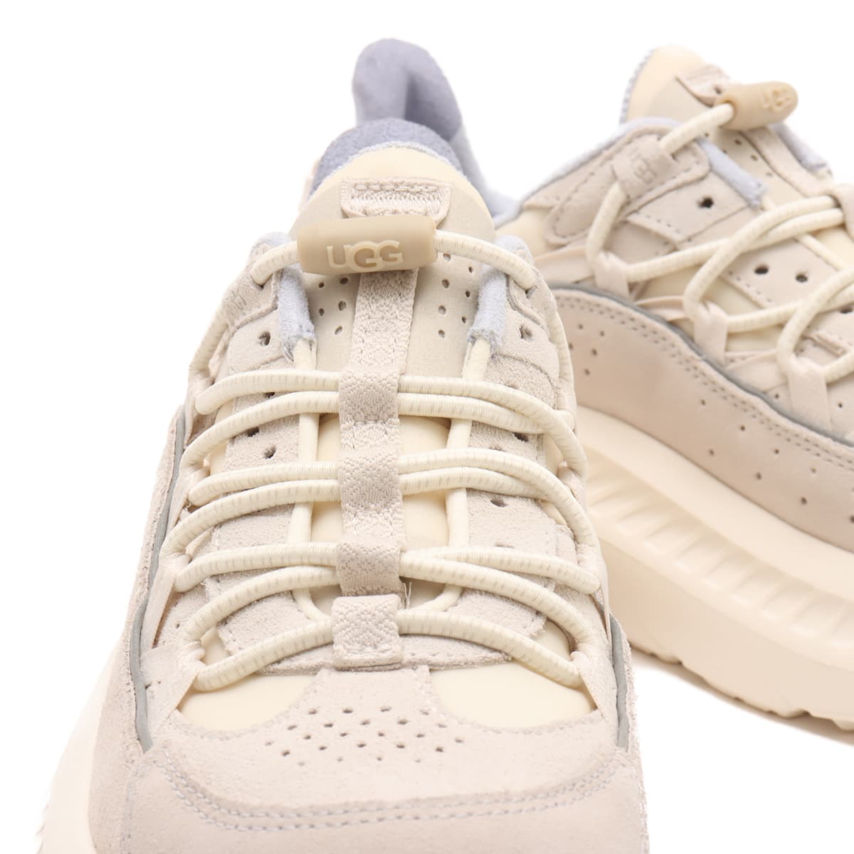 UGG CA805 V2 REMIX WHITE（アグ シーエーハチマルゴ ブイツー