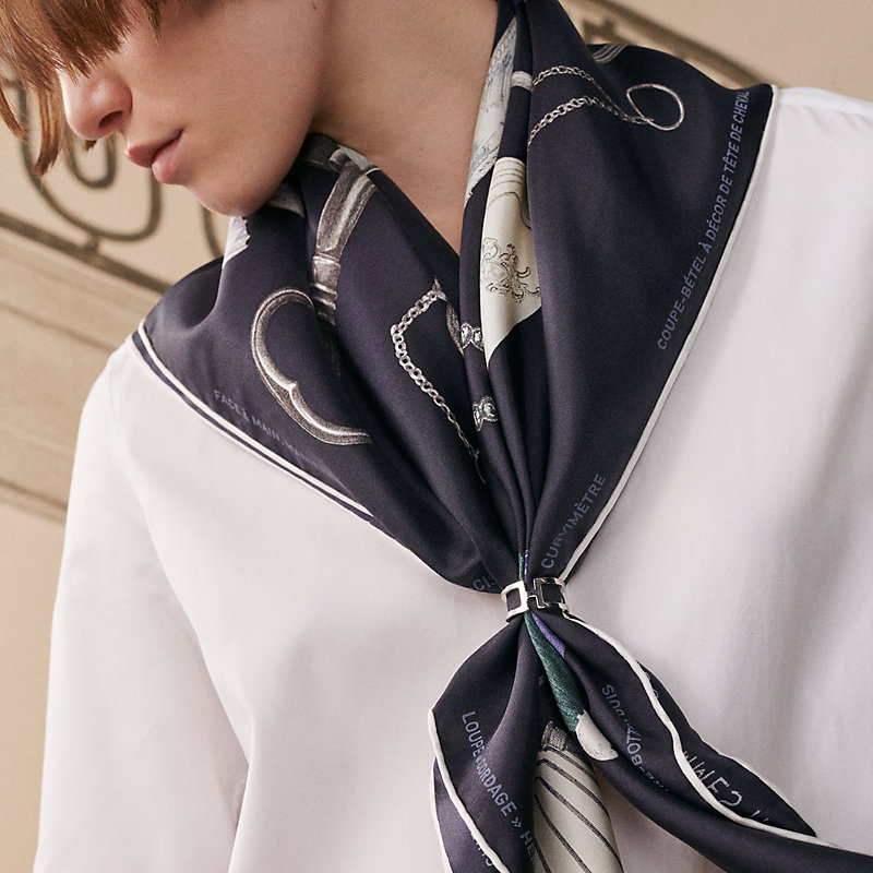 スカーフリング 《H・アン・ロン》 | Hermès - エルメス-公式サイト
