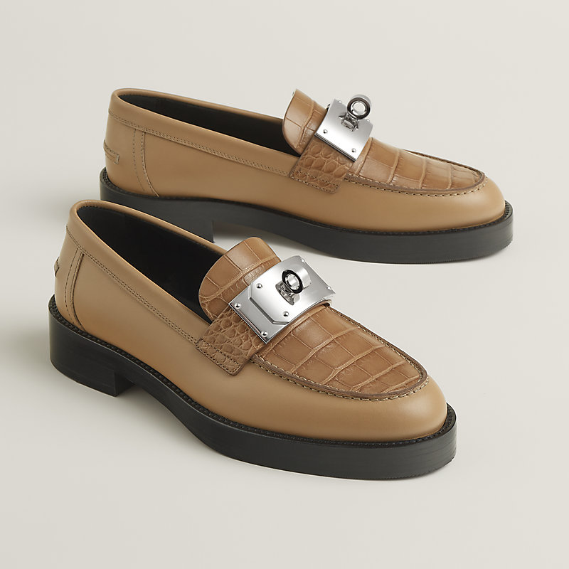 hot-loafer--242256Z 1J-front-
