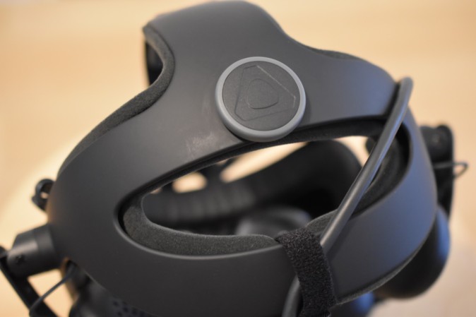 VIVEデラックスオーディオストラップを換装したほうがいい理由 - MoguLive