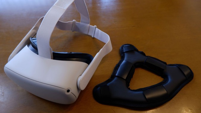 Quest 2 Eliteストラップ」が一番良い選択肢？ サードパーティの