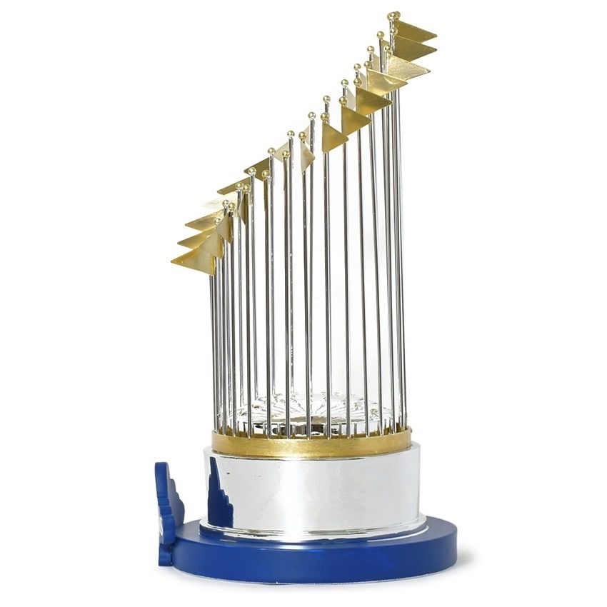 ドジャース ワールドシリーズ チャンピオン トロフィー 2024 MLB 公式