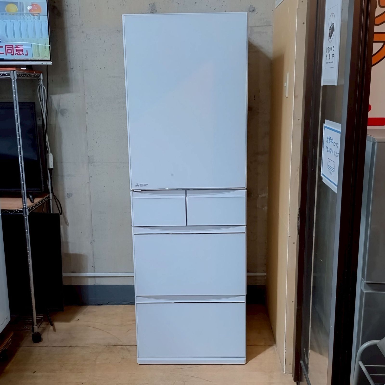 159取付無料！完動品！高性能スタイリッシュシルバー大きめ228L冷蔵庫