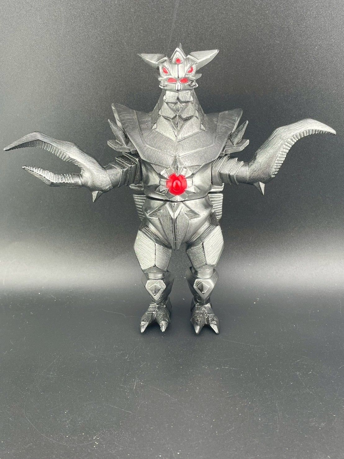 中古品】鋼鉄怪獣 メタラス 「電光超人グリッドマン」 電光ヒーロー