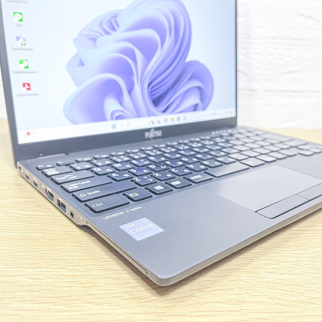 重さ約710g】富士通 Fujitsu LIFEBOOK U9311/F 2021年製造 第11世代