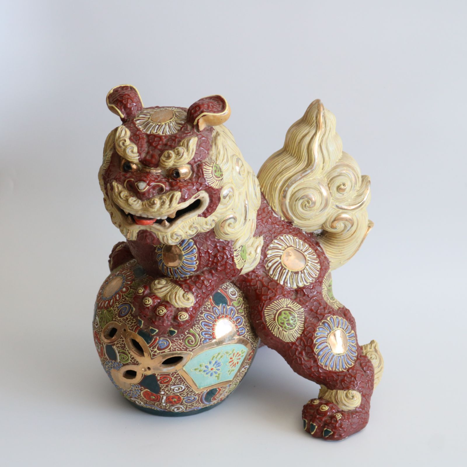 美品 九谷焼 シーサー 沖縄 琉球 狛犬 獅子 玉乗り獅子 狂犬 陶器製