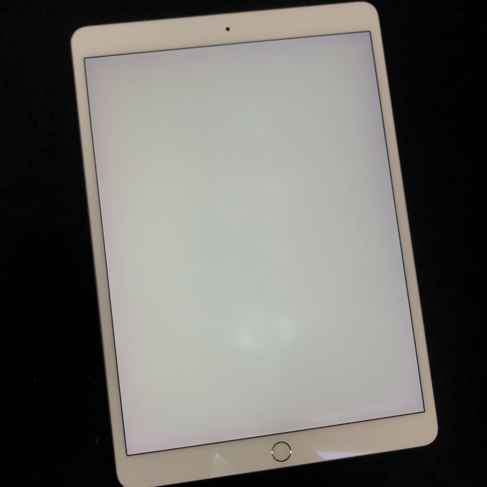 訳あり品】iPad Pro 10.5 インチ docomo 64GB Wifi+Cellular シルバー