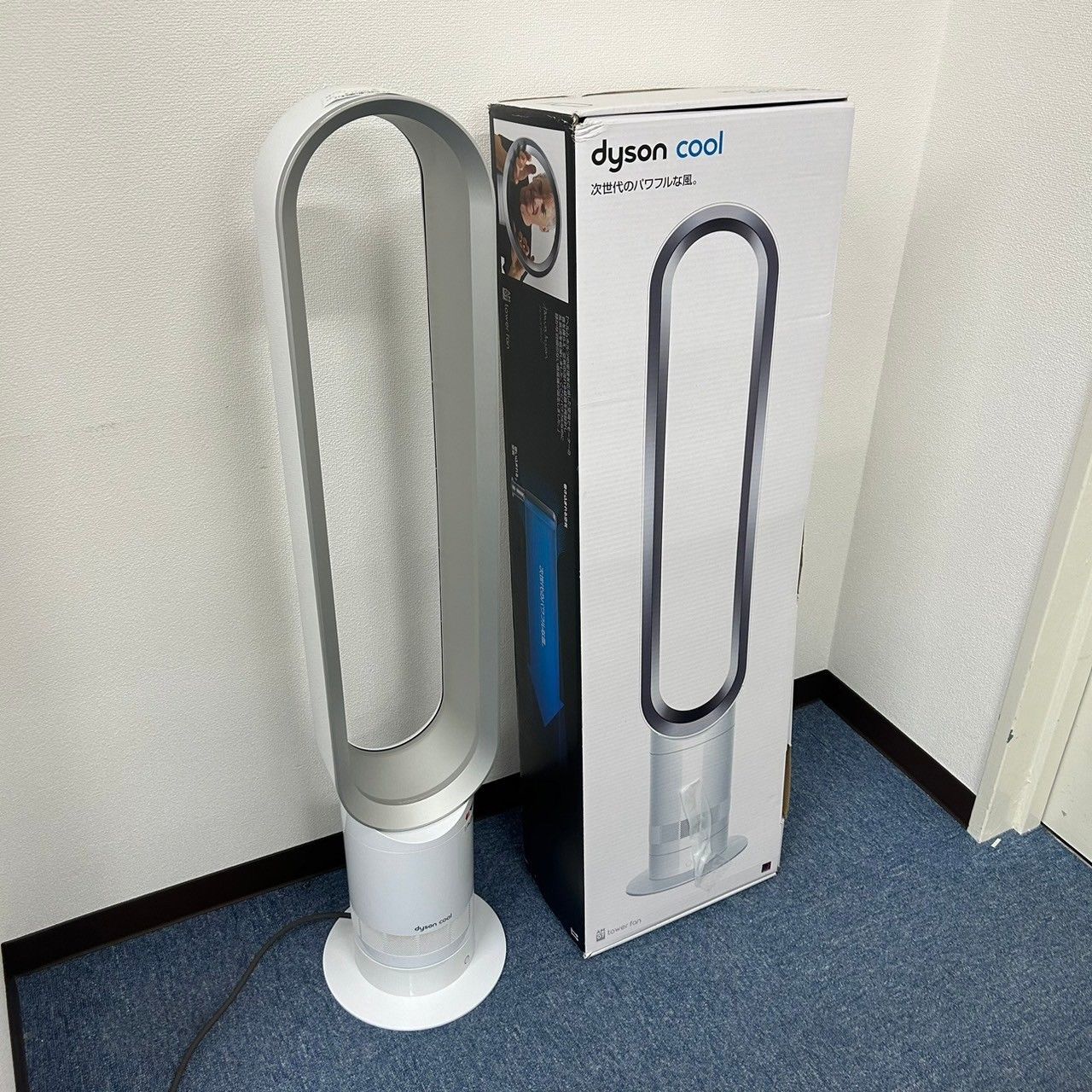 ダイソDyson cool タワーファン 羽根なし扇風機 AM07 リモコン付 Dyson