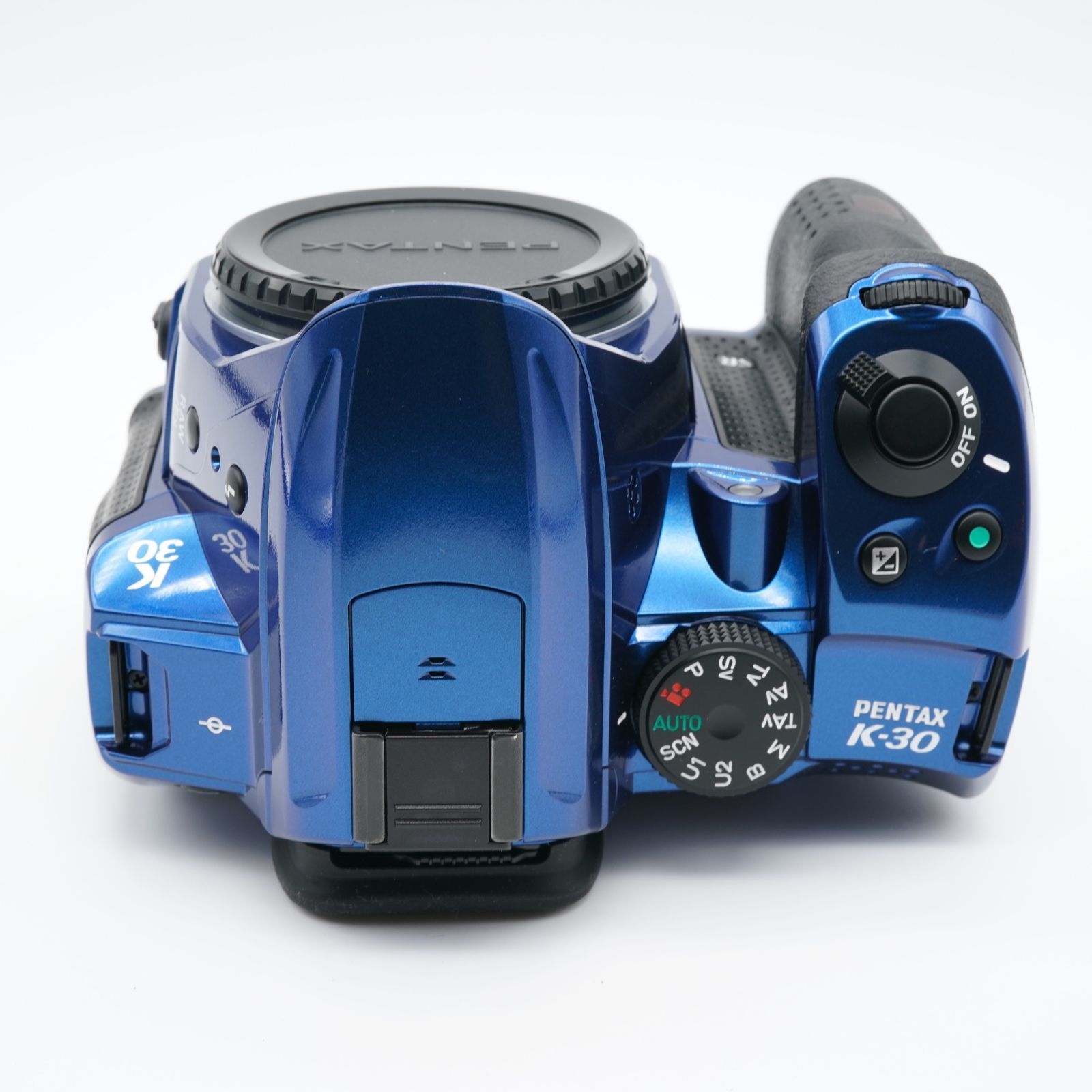 ほぼ新品 ペンタックス PENTAX K-30 クリスタルブルー シャッター回数