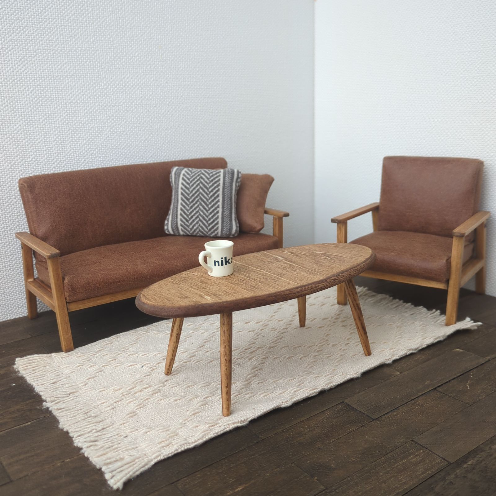 □ミニチュアドールソファー□(ブライス、リカちゃんなどに）BA-29