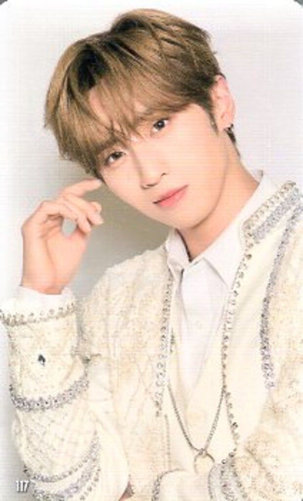 INI 許豊凡 2025 XQUARE - MASTERPIECE 117 - メルカリ