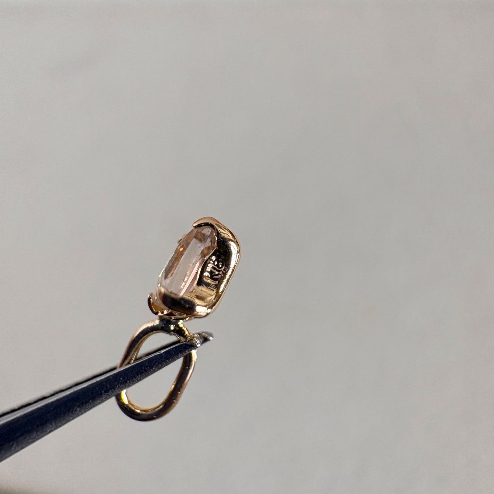 K18 希少 天然インペリアルトパーズ ペンダントトップ レア sq2.5mm