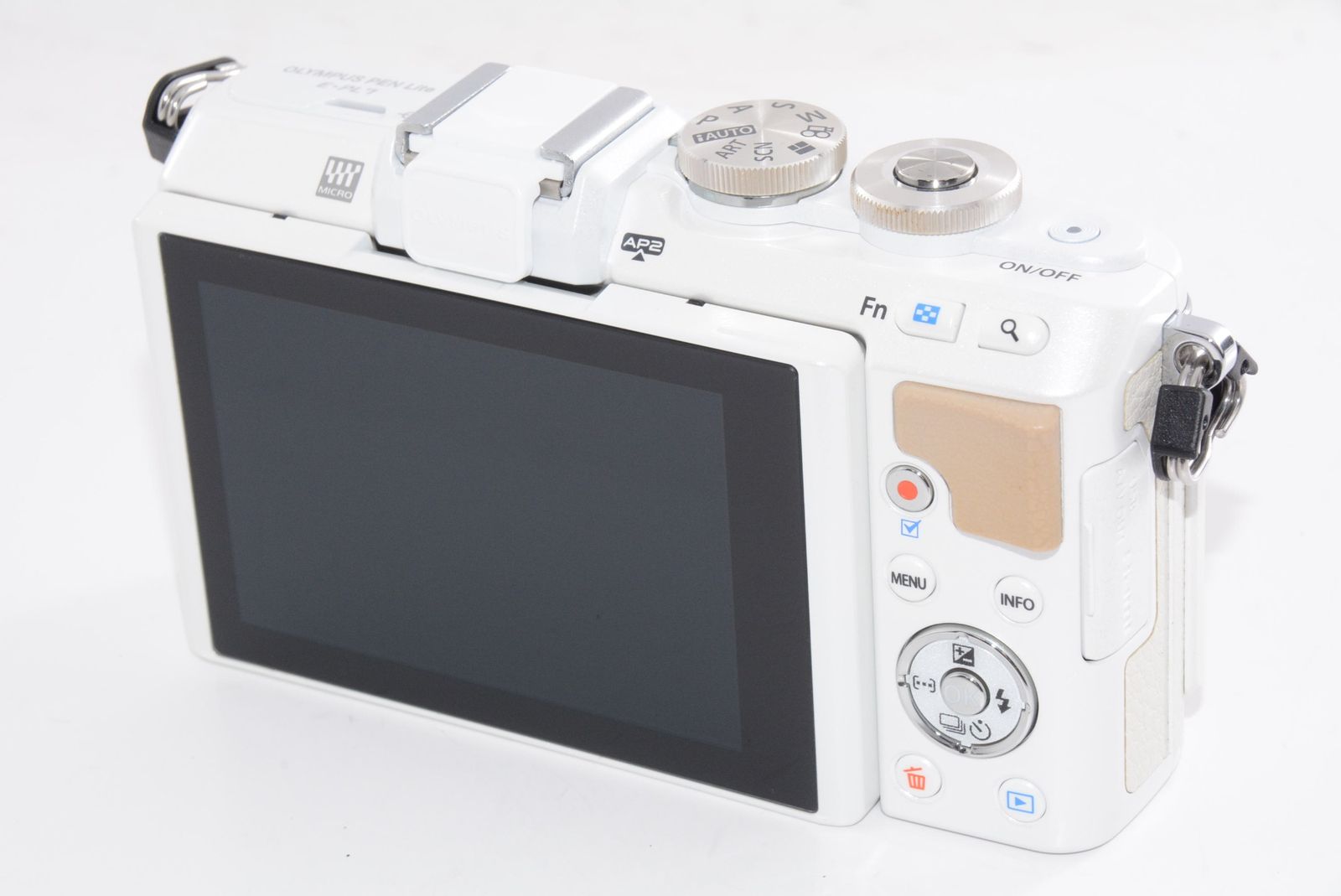 外観特上級】OLYMPUS PEN E-PL7 ホワイト ミラーレス一眼 - メルカリ