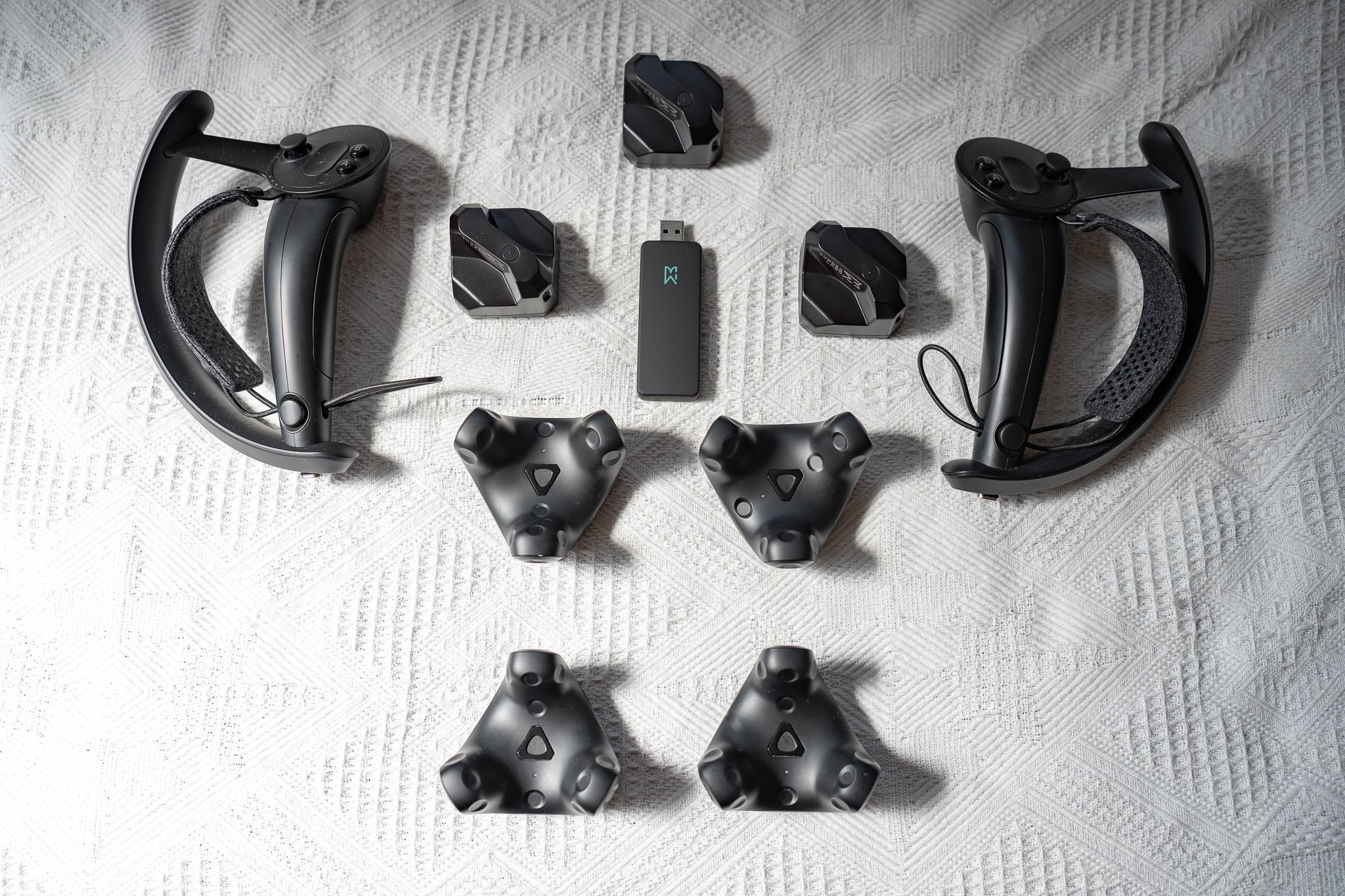 Tundra Tracker 4個＋SteamVRドングル4個セット Tundra Tracker 4個