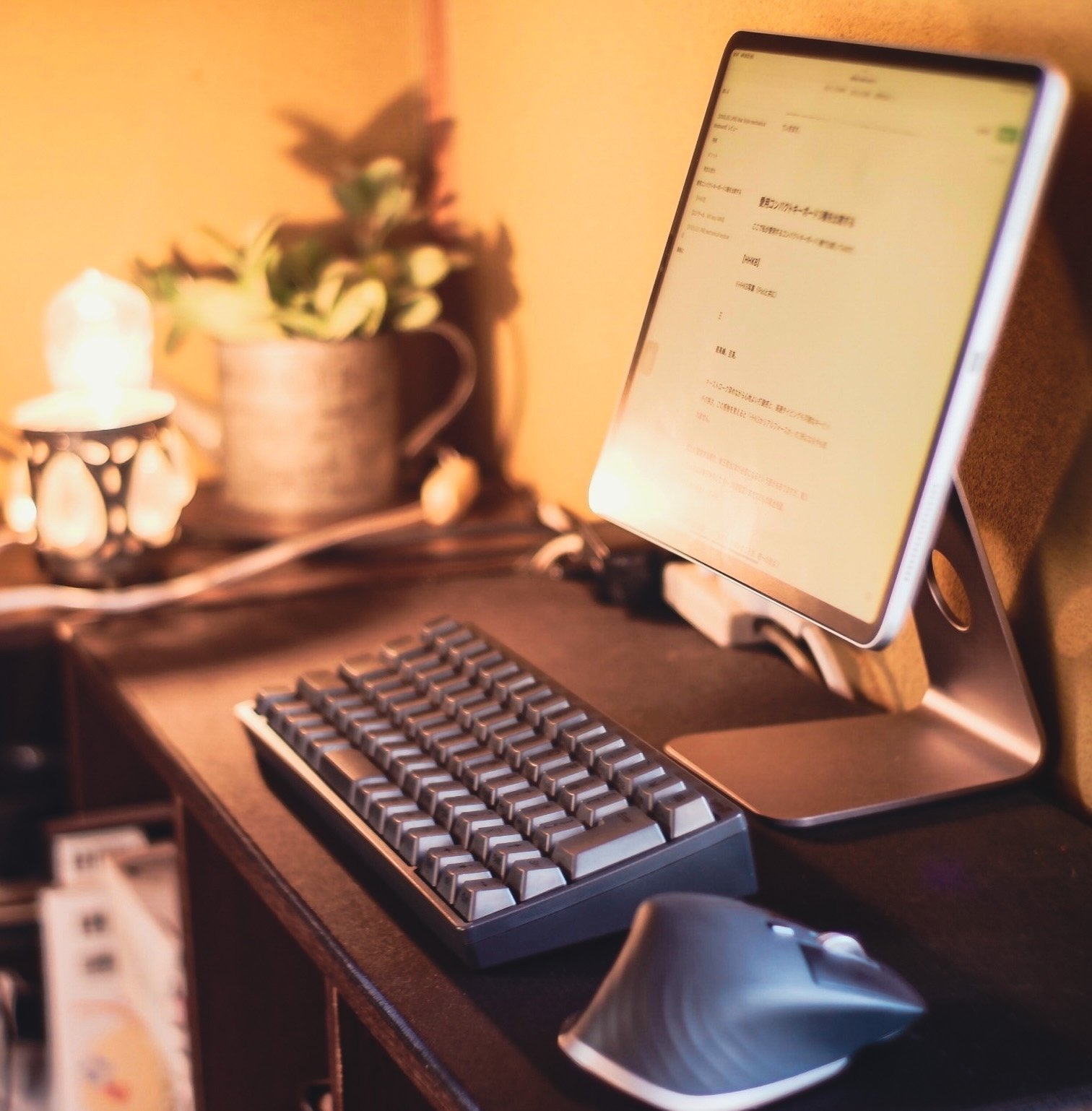 VISSLES LP85 keyboard】”極薄メカニカル式キーボード“レビュー｜書店