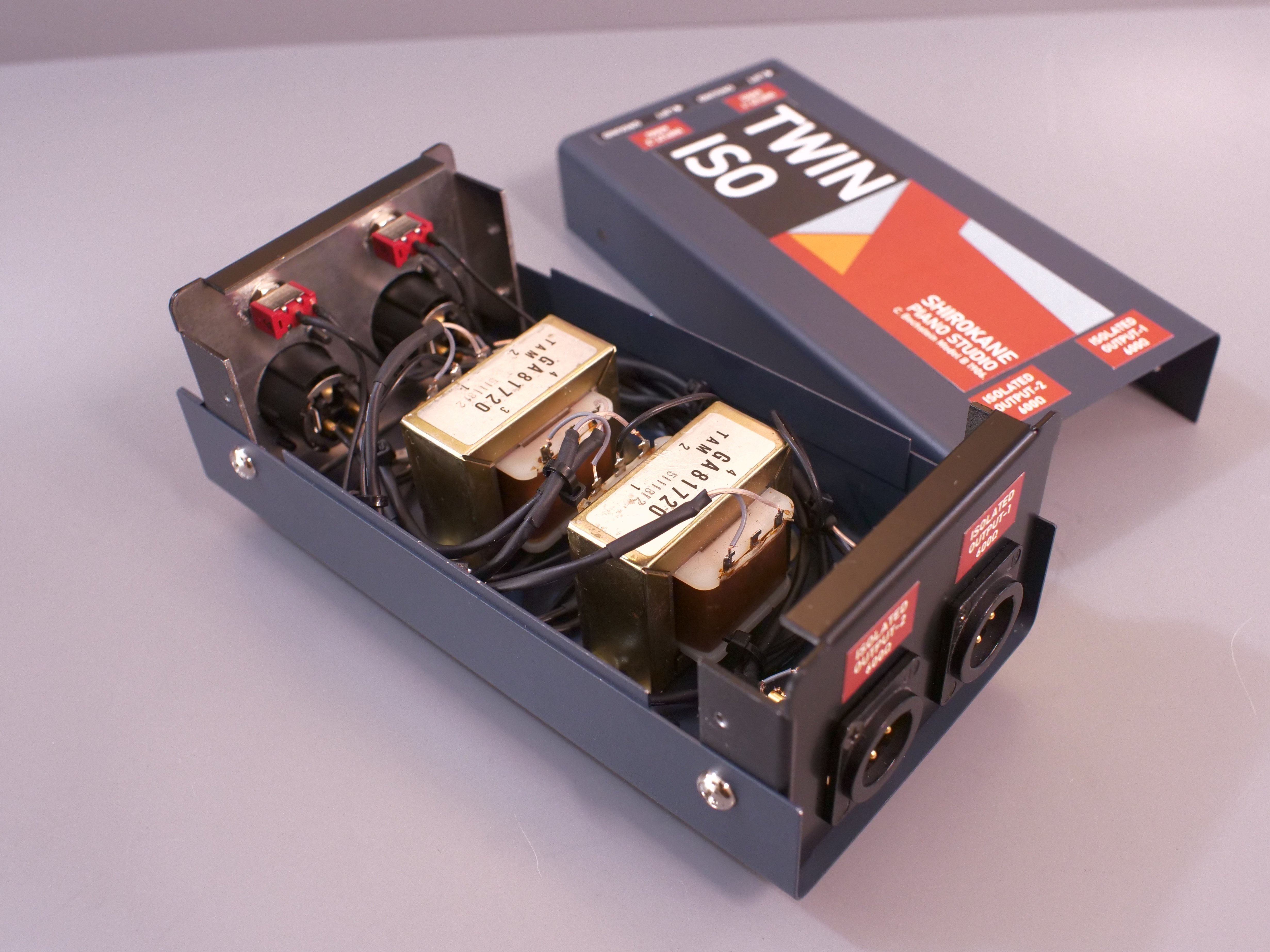 ステレオ仕様のトランスボックスを自作しました。600Ω：600Ω（途中経過