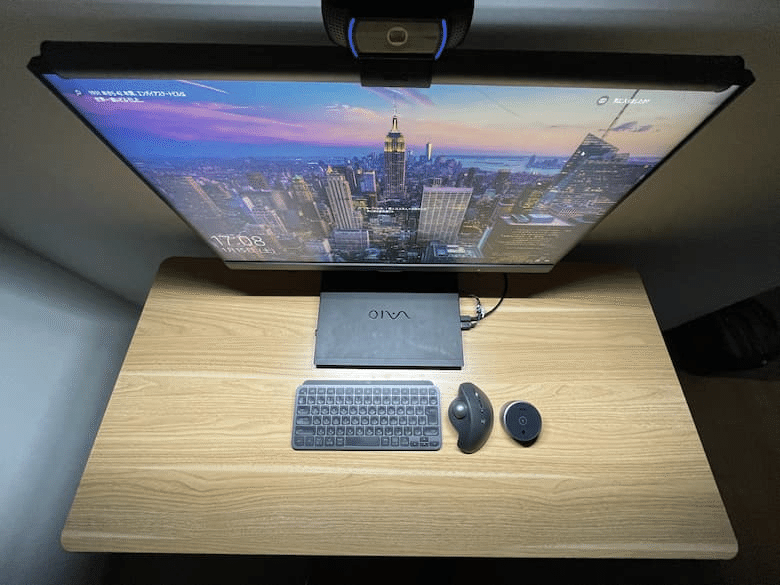 改良版】BenQ ScreenBar Halo レビュー！所有欲を満たす逸品。｜もんたな