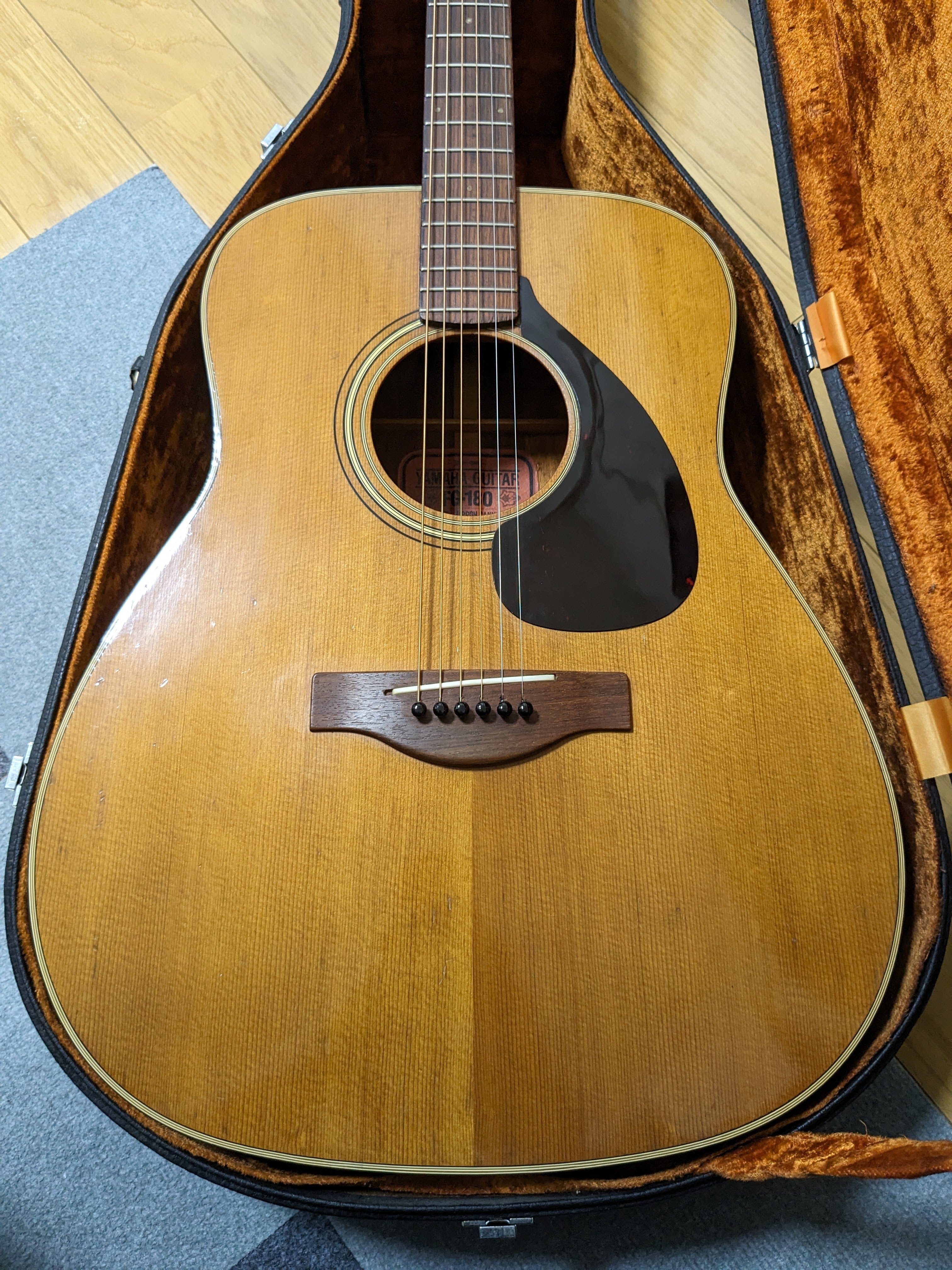 アコースティックギター YAMAHA FG-180 を買った｜ブラウニー