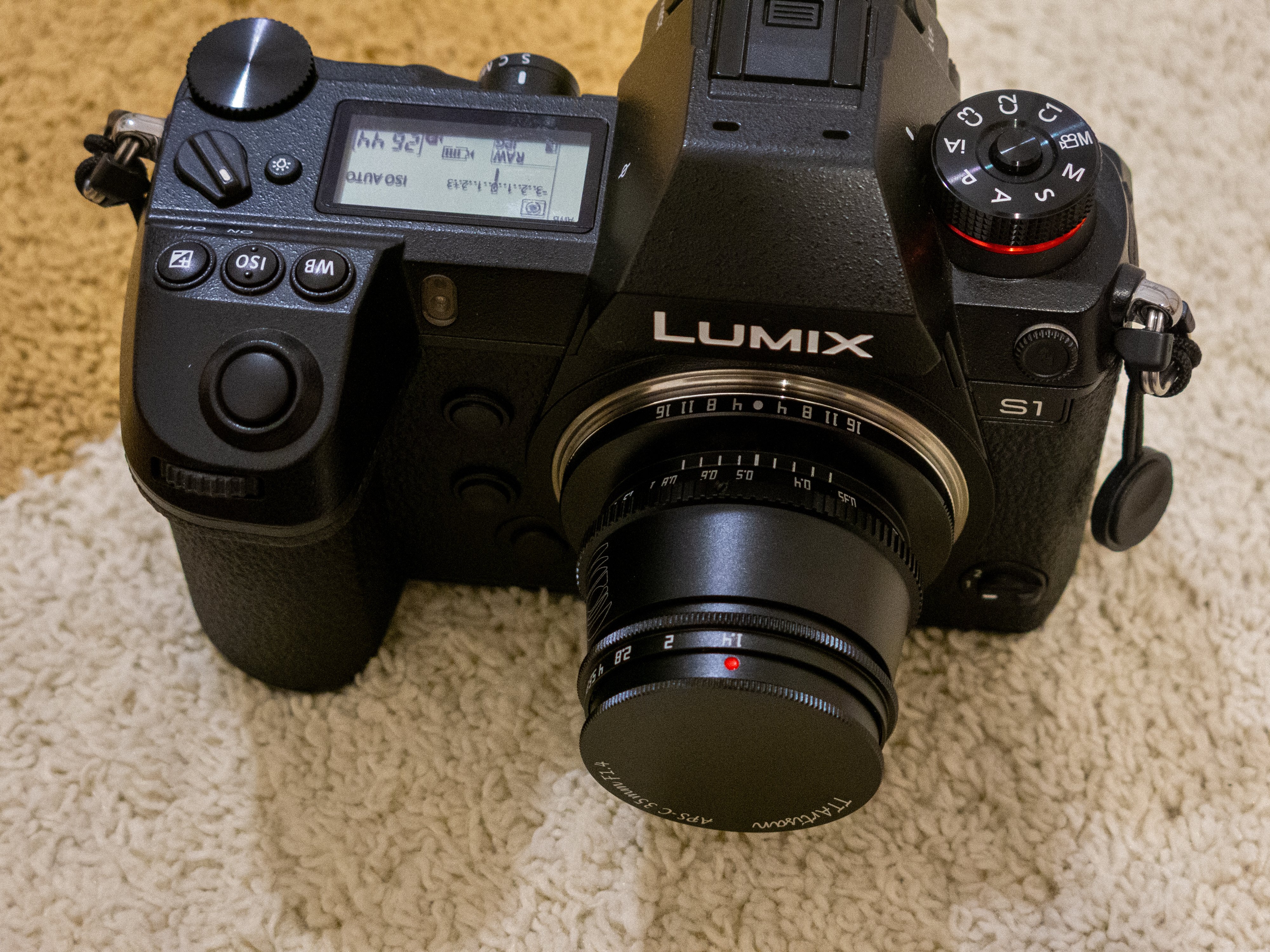 銘匠光学 TTArtisan 35mm f/1.4 C 開封レビュー！！｜鈴木ユートピア