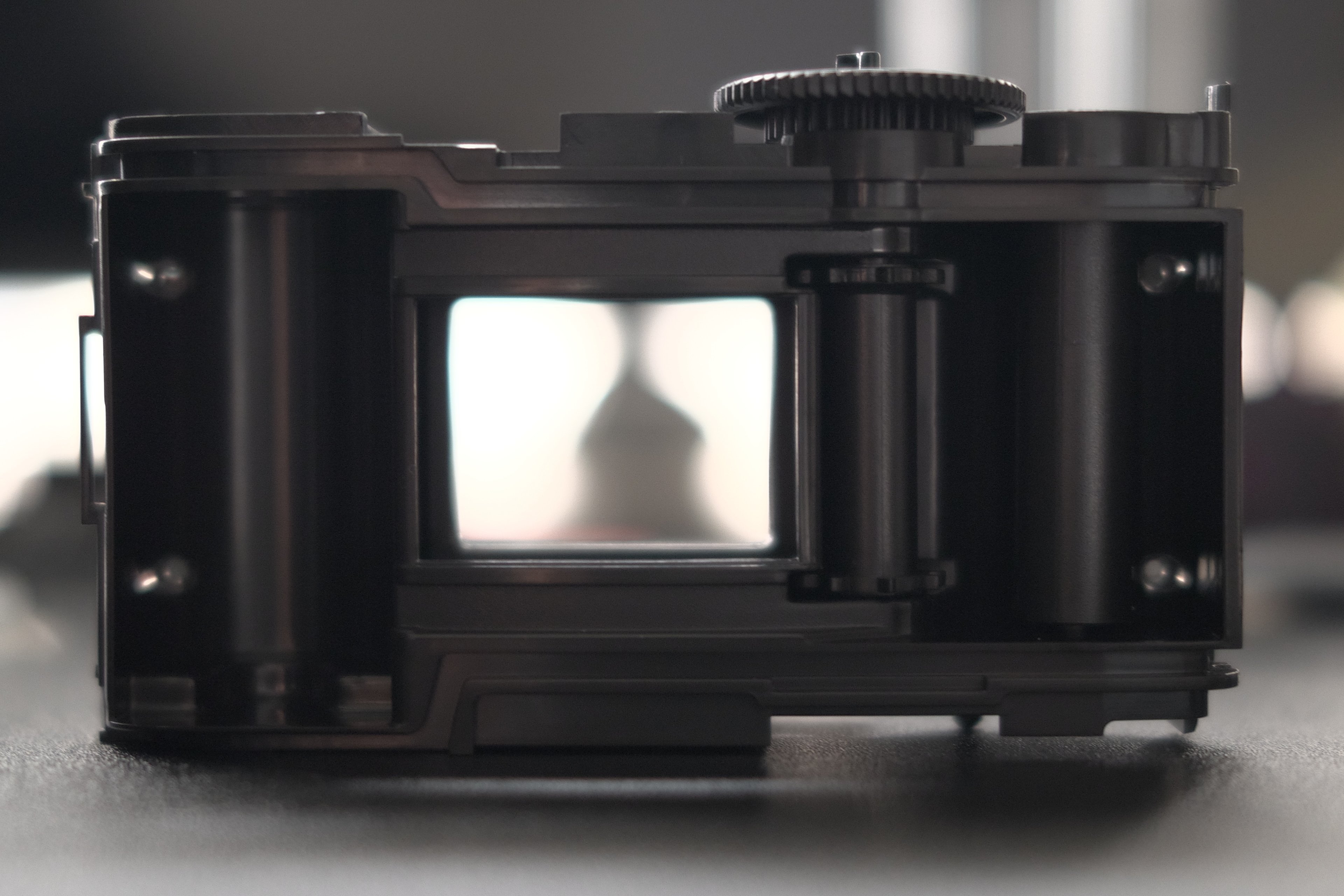 レビュー】プラモデルのカメラ「THE LAST CAMERA」（組立編）｜プラナリア