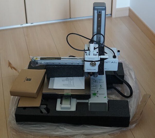 3Dプリンタ(1):Bambu Lab A1 mini初プリント。プラグ変換器が無かっ