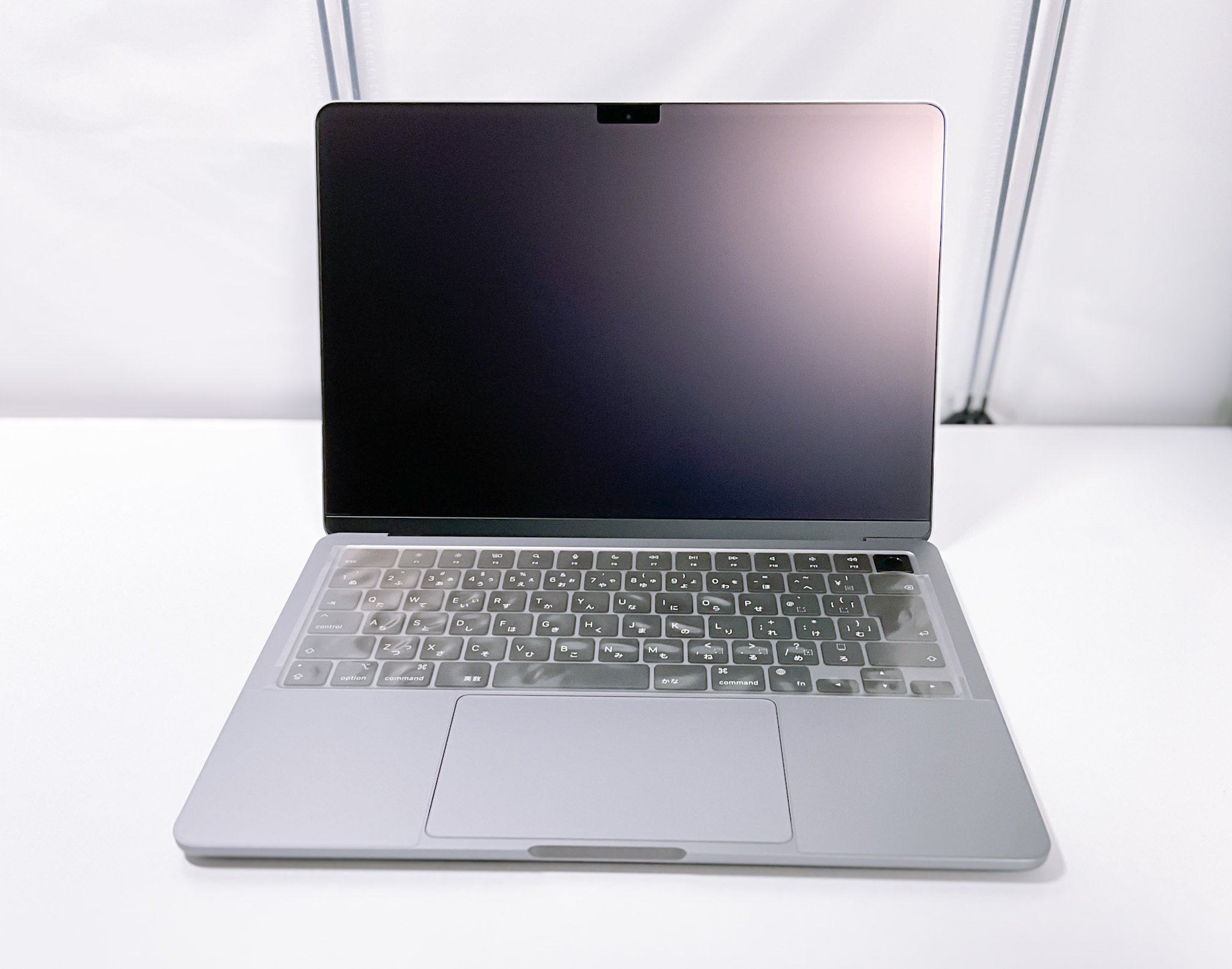 MacBook Air】「スペースグレイ」写真集｜MtOjiisan