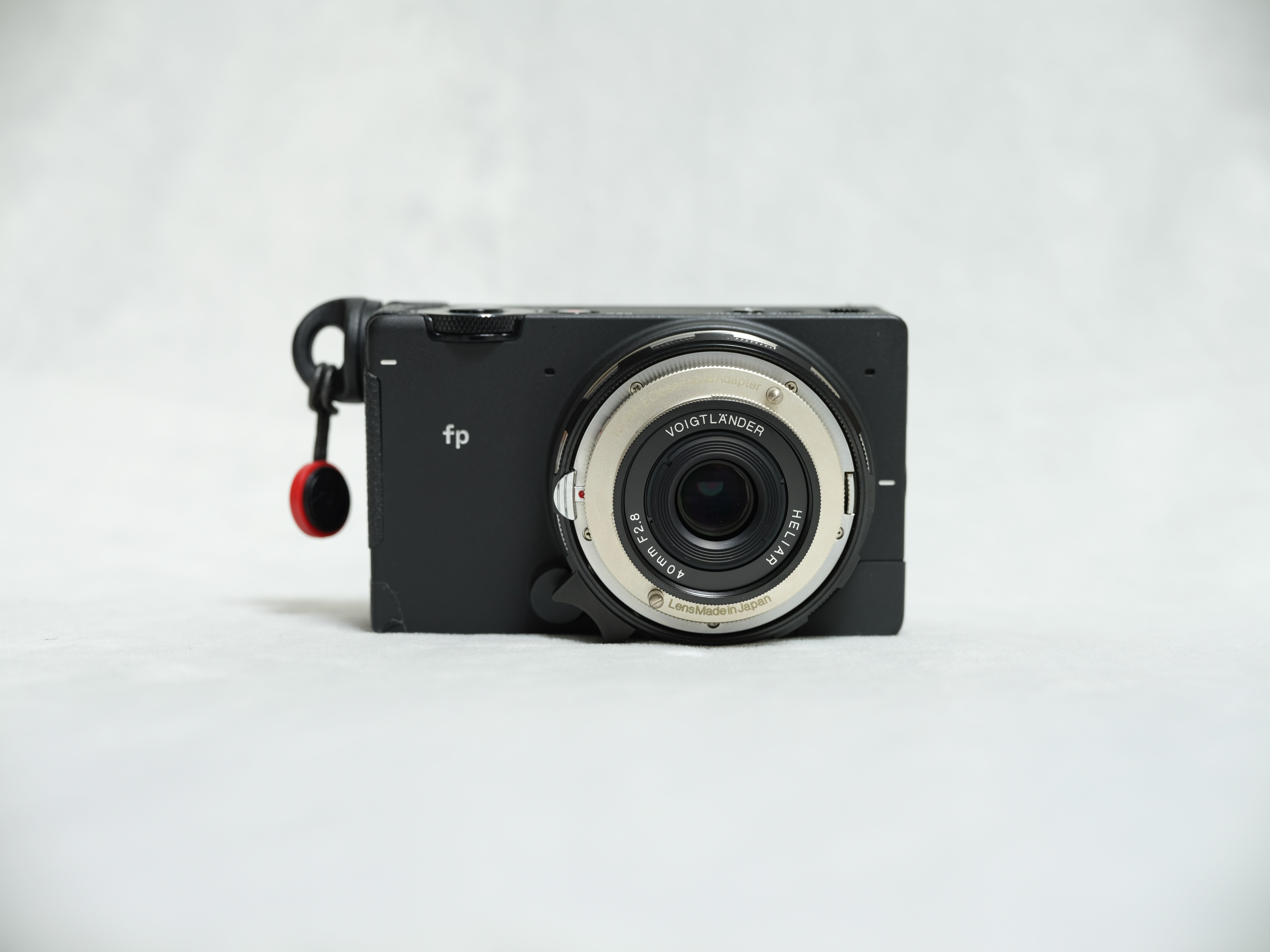 レビュー】プチ・フルサイズ Voigtlander HELIAR 40mm F2.8(沈胴)を