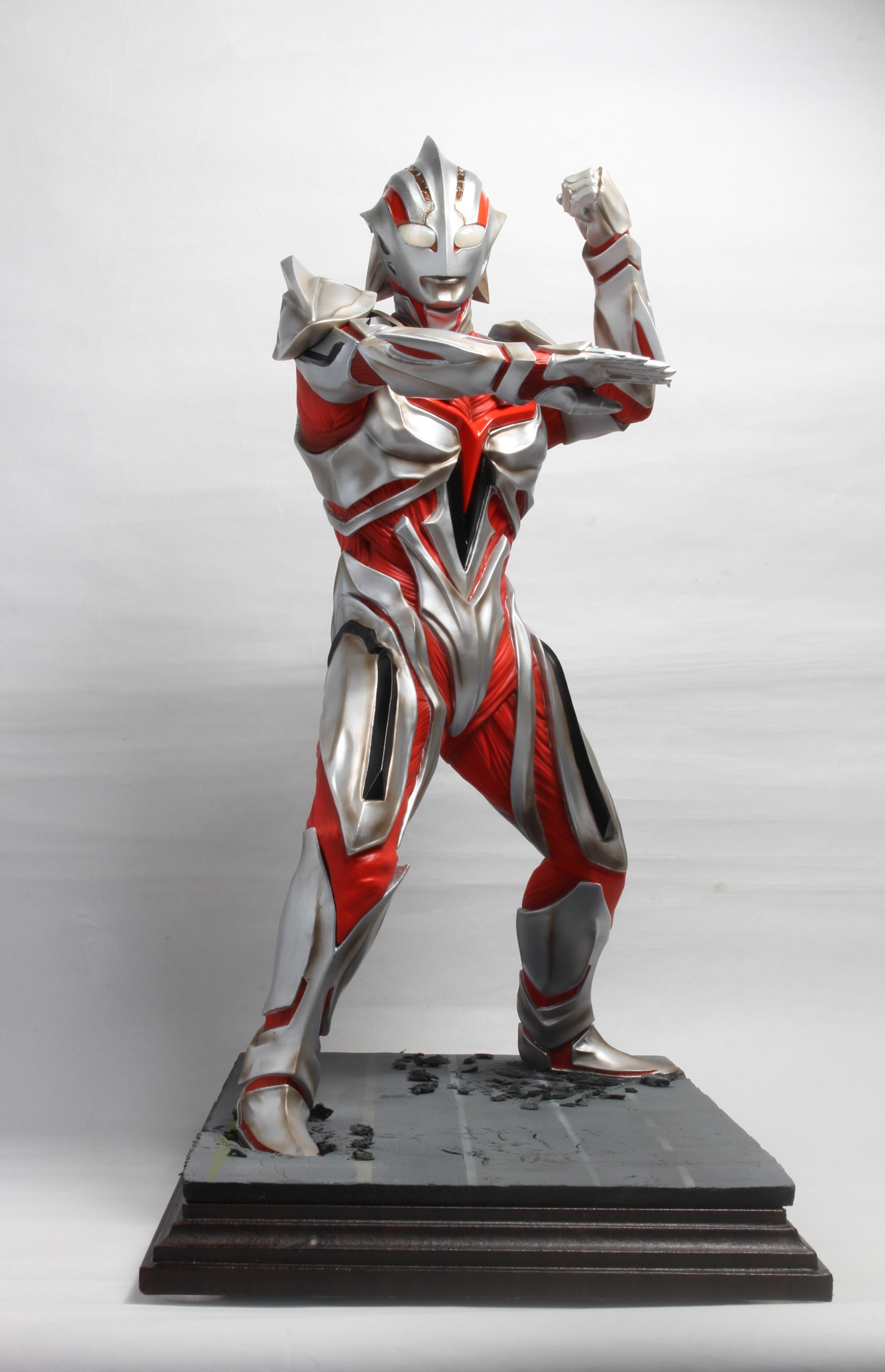 虹光工房 「ウルトラマン・ザ・ネクスト （ジュネッス）」｜アシム