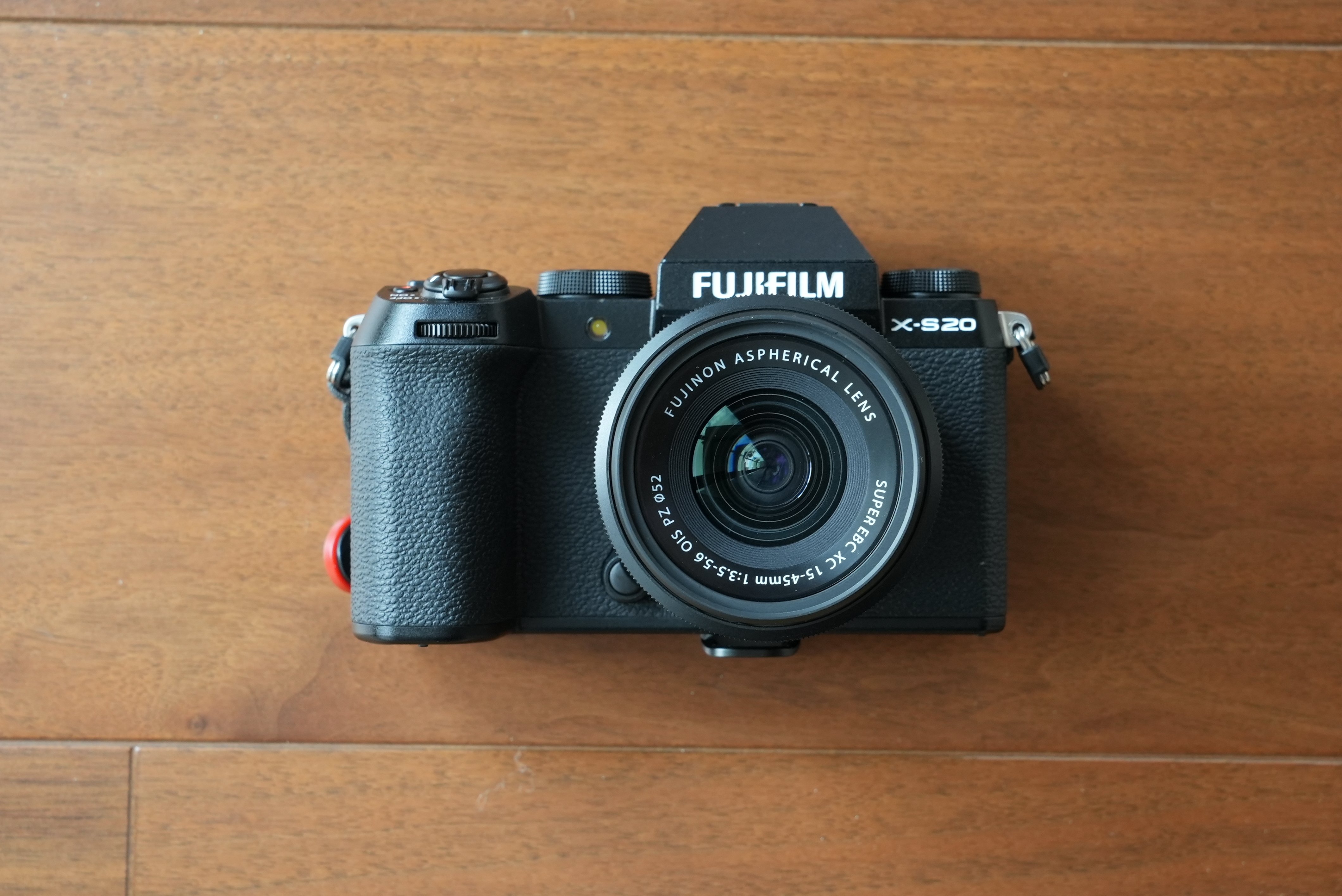 安物なんて言わせない / フジノン XC15-45mm という選択｜chiba