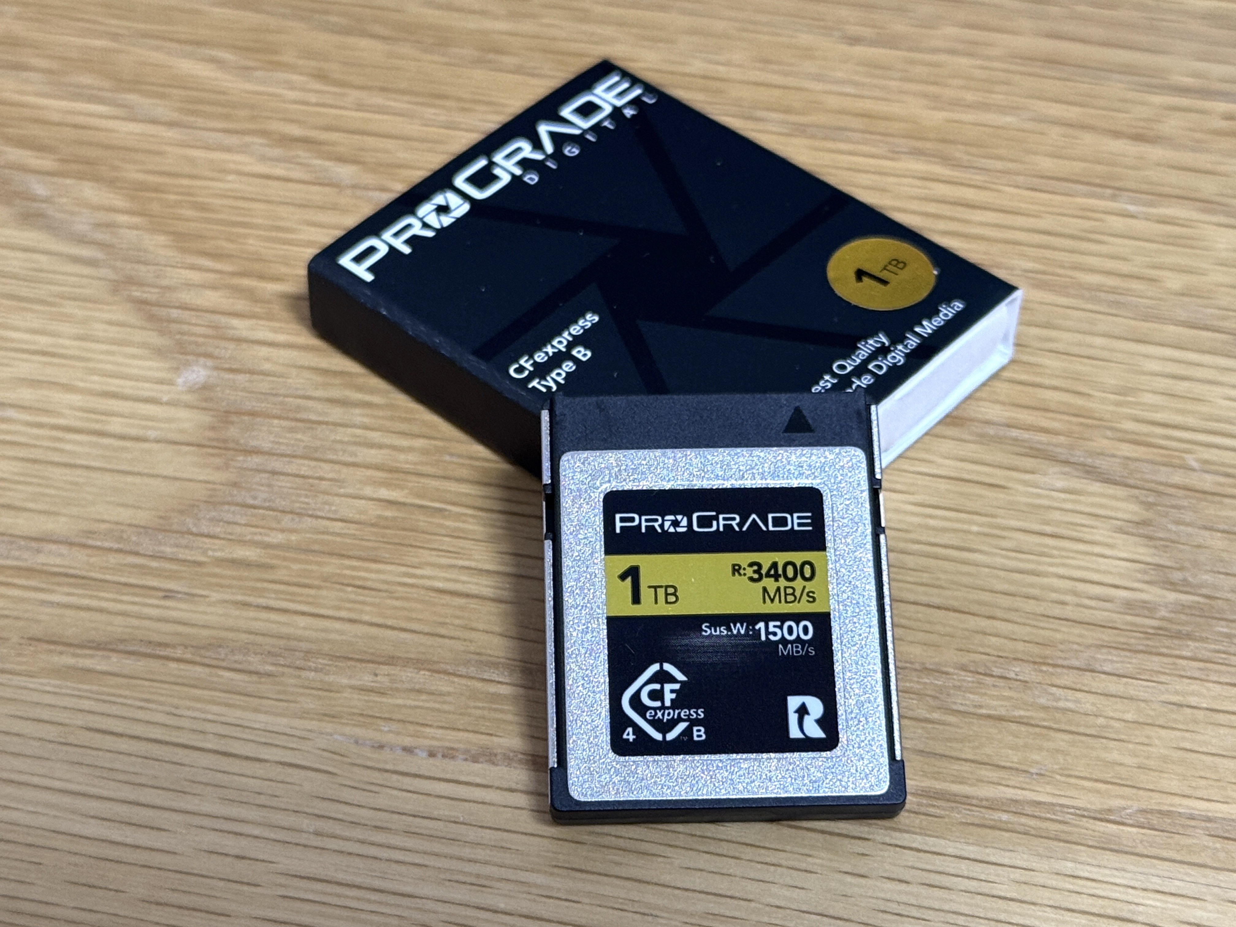 ProGrade Digital CFexpress 4.0 Type B GOLD 1TB｜タカシ