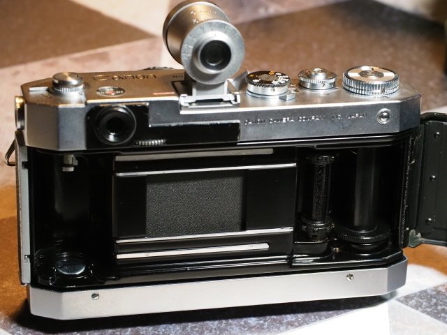 カメラ沼の深淵」 Introduction ～ Canon VT｜saphirinus