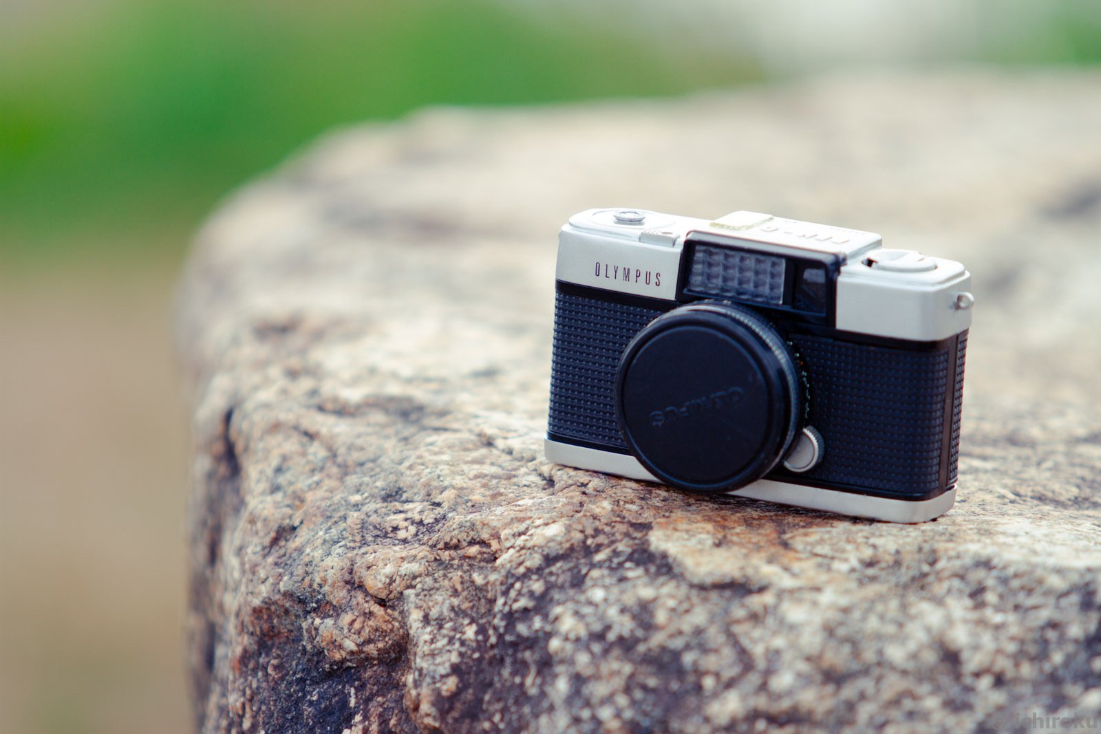 オリンパスPEN-D 〜可愛いけど手強い ハーフサイズフィルムカメラ