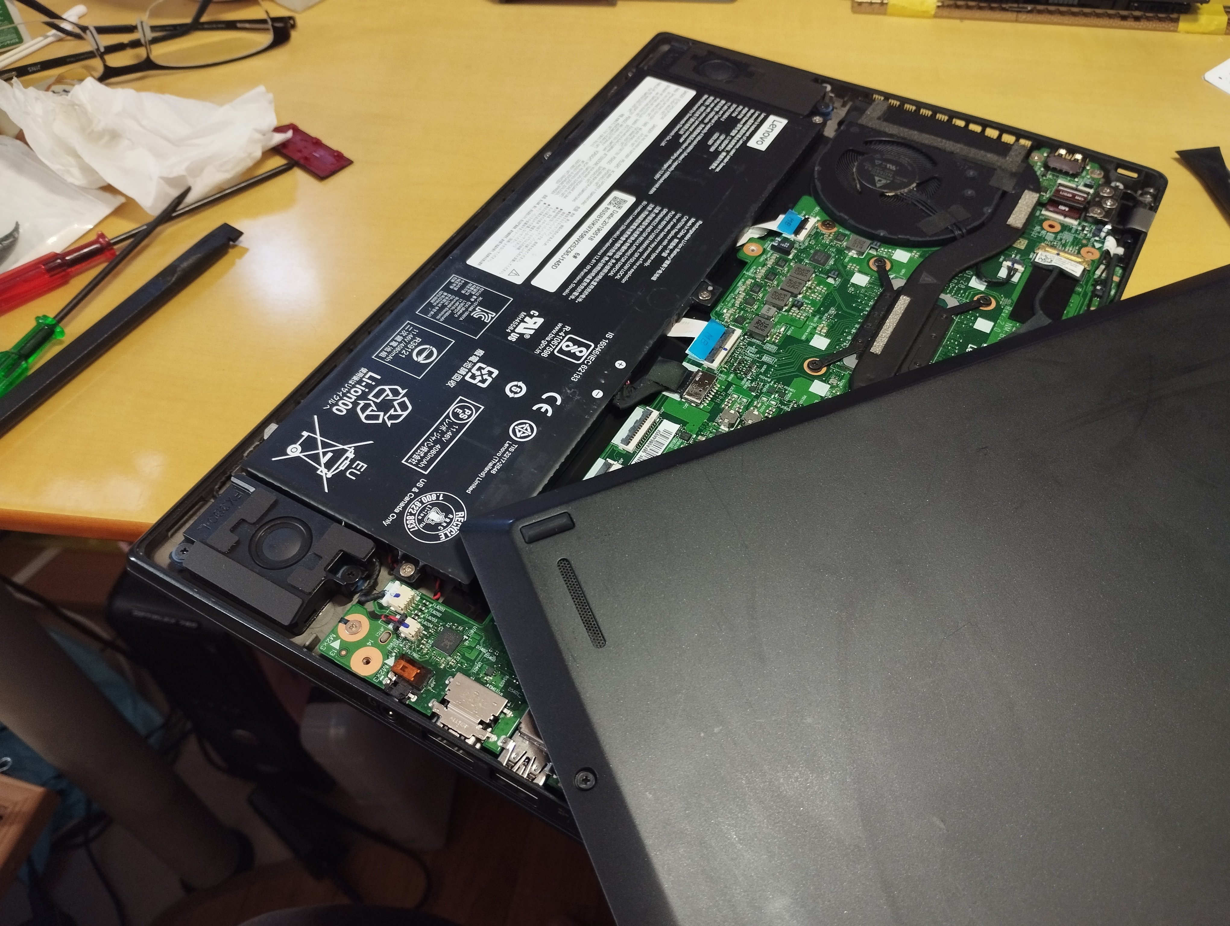 またまたジャンクなThinkPadを拾ってきた（X390編）｜たくえぬ