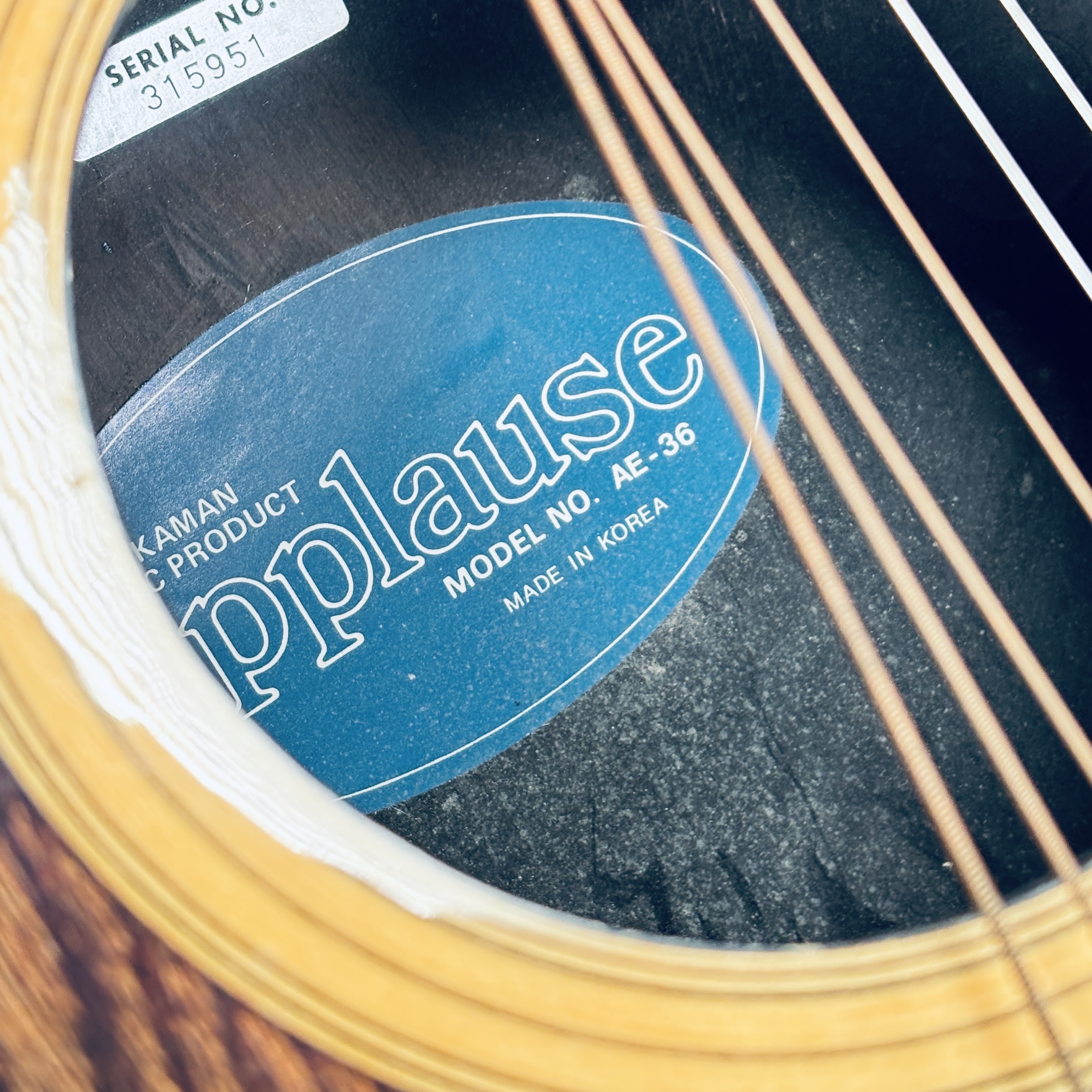 Applause AE-36 Right-Handed Acoustic-Electric Guitar