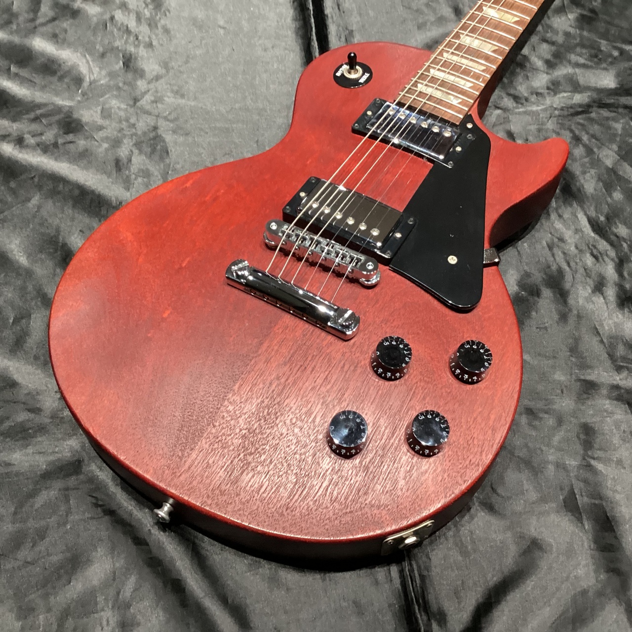 純正ハードケース付】Gibson Les Paul Studio Faded Worn Cherry 2007