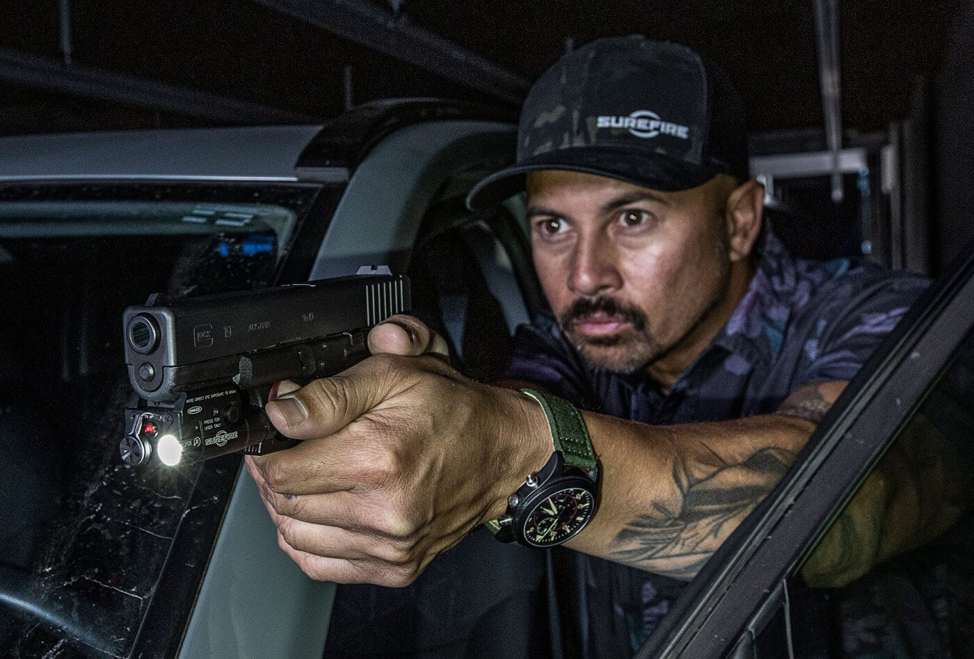 SUREFIRE XC2-B - Durable, Compact, Light + Laser