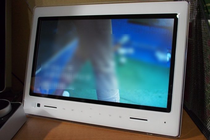 3413-Y au PHOTO-U TV ZTS11SWA ホワイト 3413-Y au PHOTO-U TV