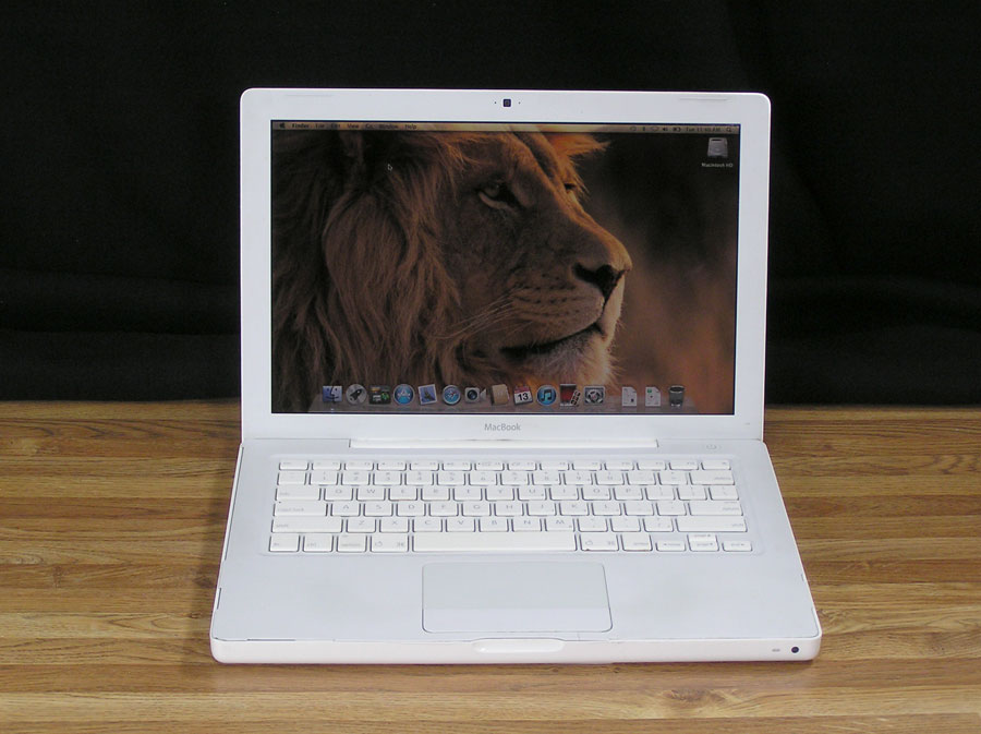 MacBook 13″ A1181 (White) – Apple Rescue of Denver
