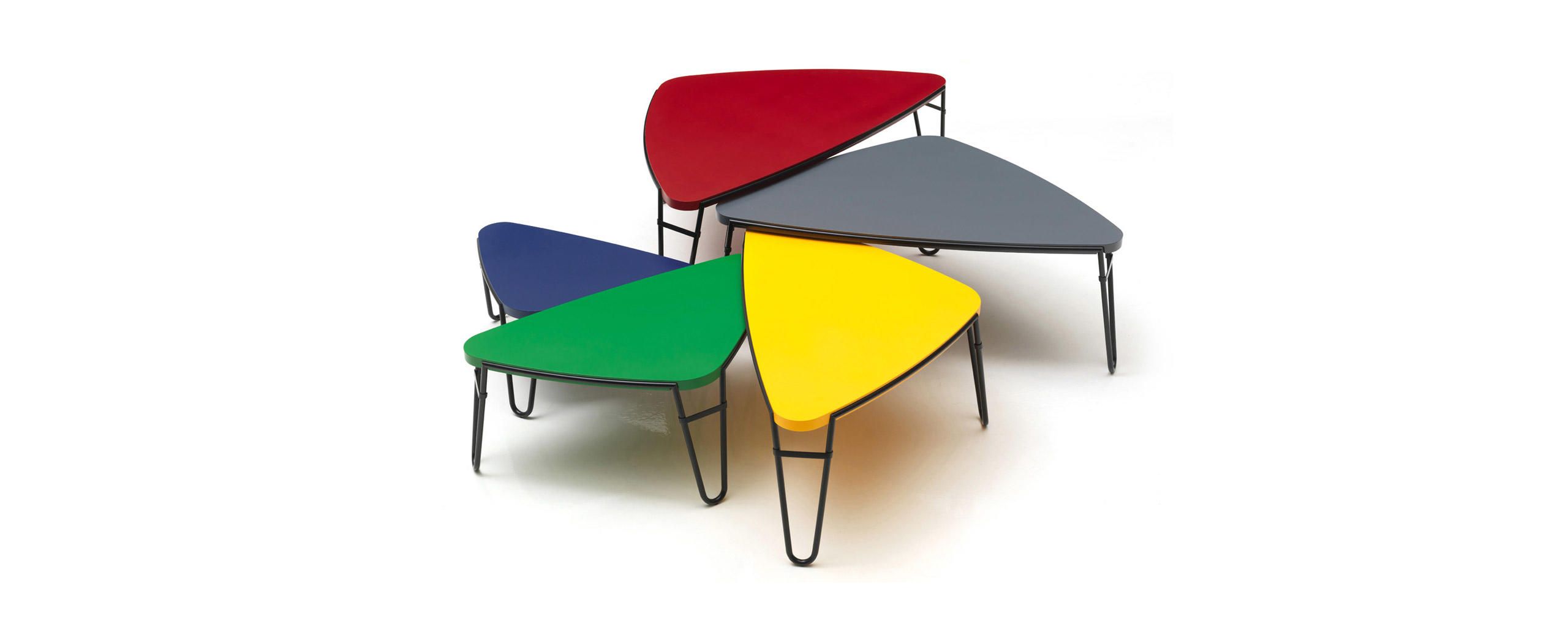 Столик 519 PETALO, Cassina. Дизайнер Charlotte Perriand